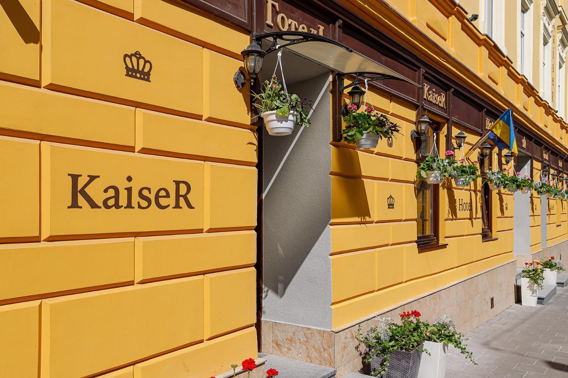 Готель Кайзер Економ Lviv Kültér fotó